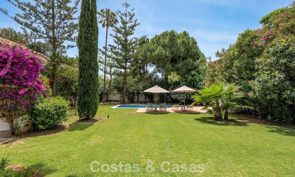 Authentieke mediterrane villa met gastenverblijf te koop vlak bij het strand in San Pedro Playa, Marbella 804337