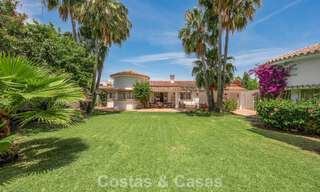 Authentieke mediterrane villa met gastenverblijf te koop vlak bij het strand in San Pedro Playa, Marbella 804346 