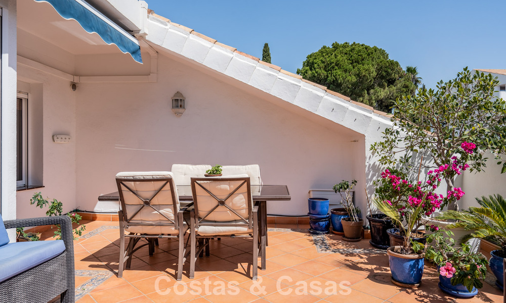 Sfeervol appartement met een Sale-and-Leaseback overeenkomst te koop in Nueva Andalucía, Marbella 804415