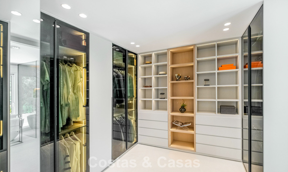 Luxueus totaal gerenoveerde halfvrijstaande woning, eerstelijns golf te koop in La Quinta, Marbella - Benahavis 804450