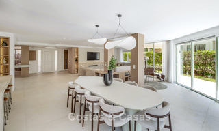 Luxueus totaal gerenoveerde halfvrijstaande woning, eerstelijns golf te koop in La Quinta, Marbella - Benahavis 804473 