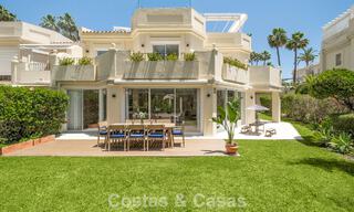 Luxueus totaal gerenoveerde halfvrijstaande woning, eerstelijns golf te koop in La Quinta, Marbella - Benahavis 804476 
