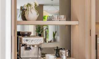 Luxueus totaal gerenoveerde halfvrijstaande woning, eerstelijns golf te koop in La Quinta, Marbella - Benahavis 804486 