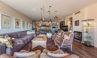 Ruim duplex penthouse met spectaculair dakterras te koop in Atalaya op de New Golden Mile tussen Marbella en Estepona 804641 