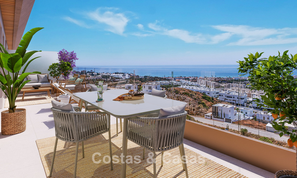 Luxe nieuwbouwappartementen met panoramisch zeezicht te koop in La Cala de Mijas, Costa del Sol 804605