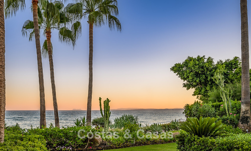 Eigentijds gerenoveerd appartement met open zeezicht te koop op de New Golden Mile, tussen Marbella en Estepona 804705