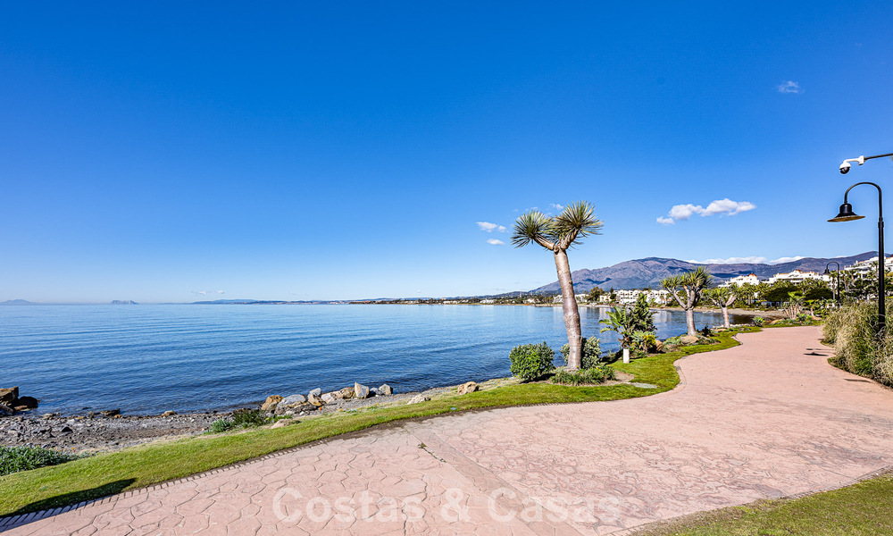 Eigentijds gerenoveerd appartement met open zeezicht te koop op de New Golden Mile, tussen Marbella en Estepona 804886