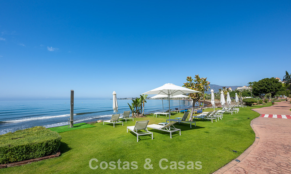 Eigentijds gerenoveerd appartement met open zeezicht te koop op de New Golden Mile, tussen Marbella en Estepona 804893