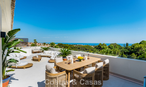 Luxueus, eigentijd gerenoveerd penthouse met panoramisch zeezicht te koop in Sierra Blanca op de Golden Mile, Marbella 804802