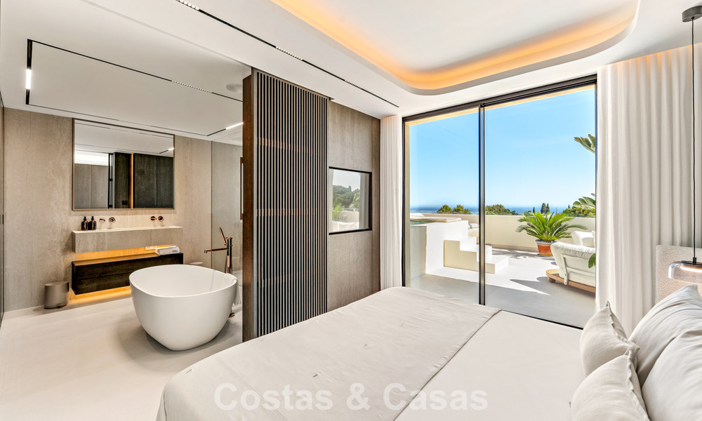 Luxueus, eigentijd gerenoveerd penthouse met panoramisch zeezicht te koop in Sierra Blanca op de Golden Mile, Marbella 804816