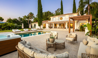 Spaanse villa met een modern interieur en een grote tuin te koop op de New Golden Mile in Benahavis tussen Marbella en Estepona 804837 