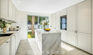 Spaanse villa met een modern interieur en een grote tuin te koop op de New Golden Mile in Benahavis tussen Marbella en Estepona 804843 
