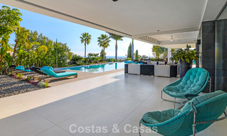 Exclusieve eigentijdse villa met panoramisch zeezicht te koop in Los Flamingos een 5* golfresort in Marbella - Benahavis 804755 