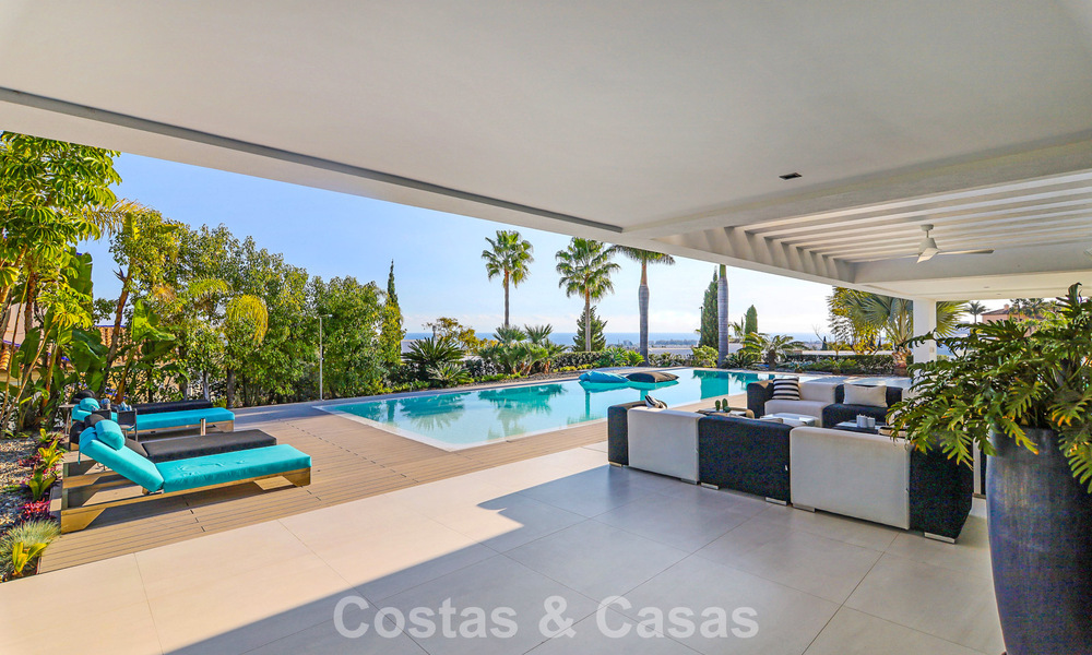 Exclusieve eigentijdse villa met panoramisch zeezicht te koop in Los Flamingos een 5* golfresort in Marbella - Benahavis 804759