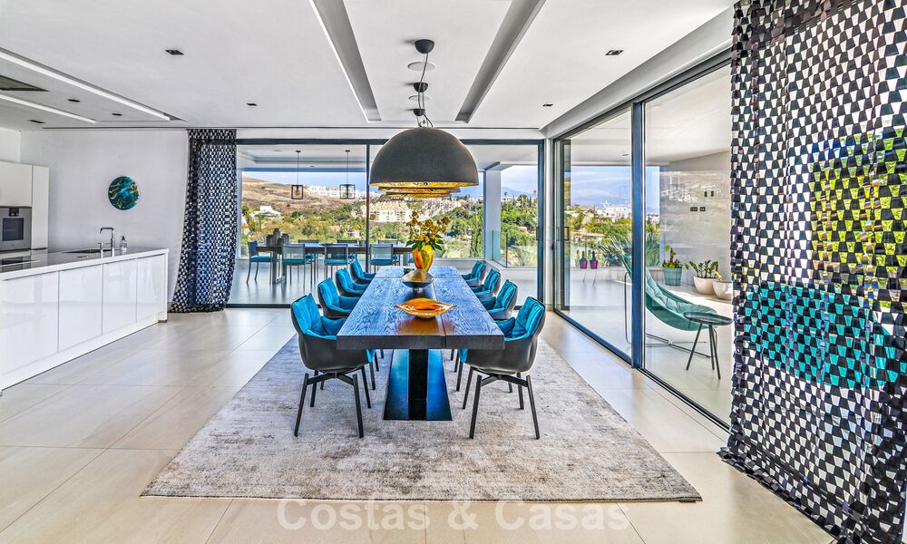 Exclusieve eigentijdse villa met panoramisch zeezicht te koop in Los Flamingos een 5* golfresort in Marbella - Benahavis 804768