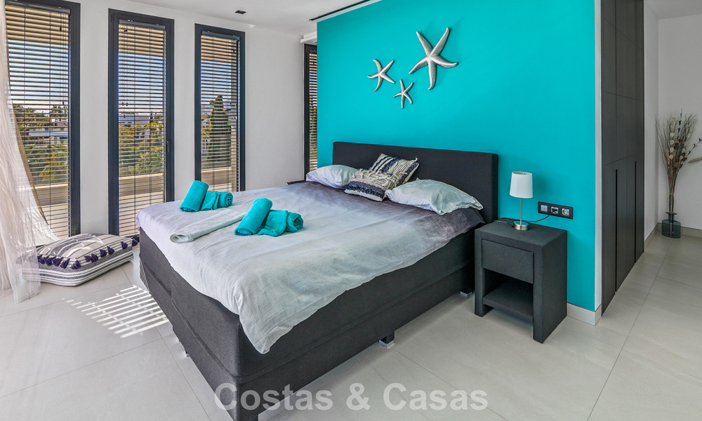 Exclusieve eigentijdse villa met panoramisch zeezicht te koop in Los Flamingos een 5* golfresort in Marbella - Benahavis 804778