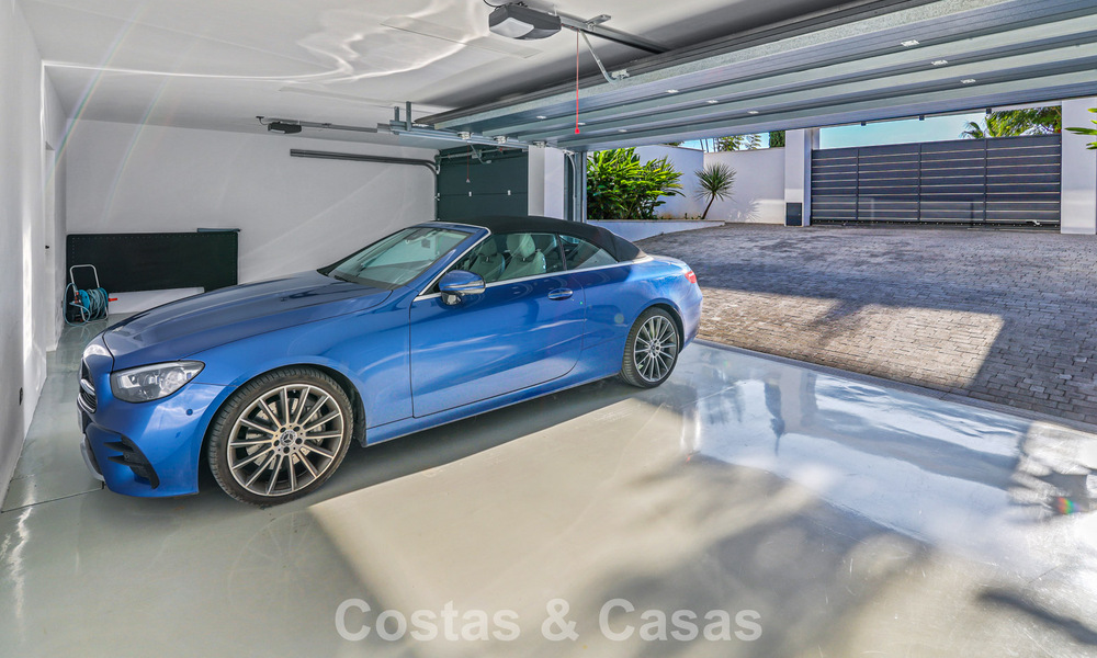 Exclusieve eigentijdse villa met panoramisch zeezicht te koop in Los Flamingos een 5* golfresort in Marbella - Benahavis 804797