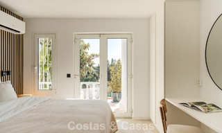 Eigentijds gerenoveerd rijhuis met golf- en zeezicht te koop op de New Golden Mile, Marbella - Estepona 804930 