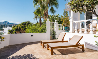 Eigentijds gerenoveerd rijhuis met golf- en zeezicht te koop op de New Golden Mile, Marbella - Estepona 804936 