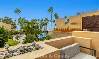 Modern penthouse te koop in een eerstelijnsstrandcomplex aan de New Golden Mile tussen Marbella en Estepona 805401 