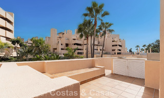Modern penthouse te koop in een eerstelijnsstrandcomplex aan de New Golden Mile tussen Marbella en Estepona 805405 