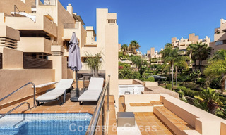 Modern penthouse te koop in een eerstelijnsstrandcomplex aan de New Golden Mile tussen Marbella en Estepona 805409 