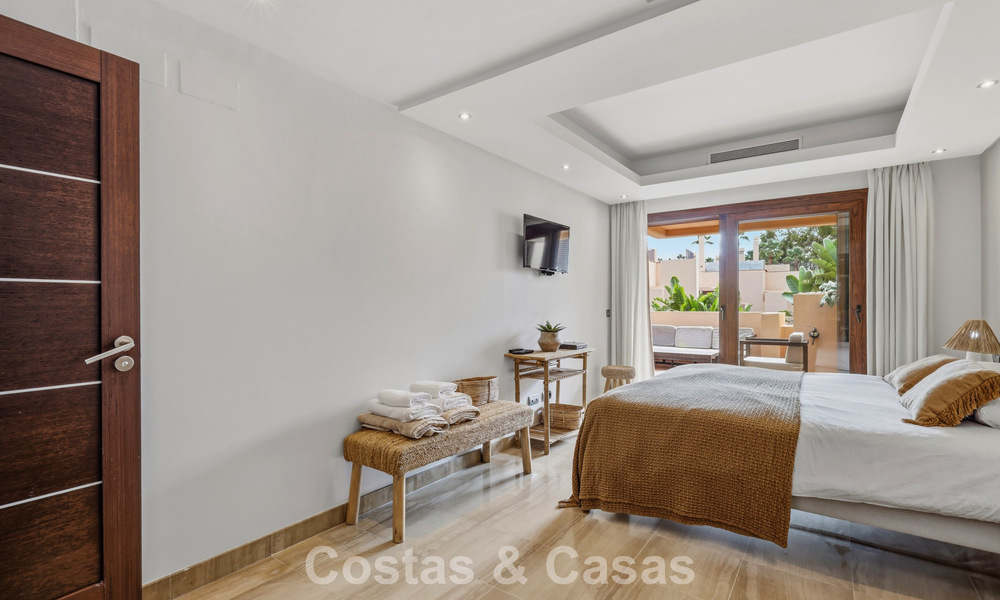 Modern penthouse te koop in een eerstelijnsstrandcomplex aan de New Golden Mile tussen Marbella en Estepona 805415