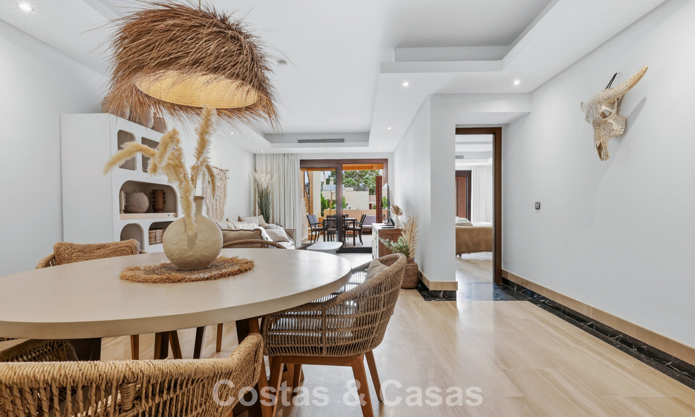 Modern penthouse te koop in een eerstelijnsstrandcomplex aan de New Golden Mile tussen Marbella en Estepona 805434
