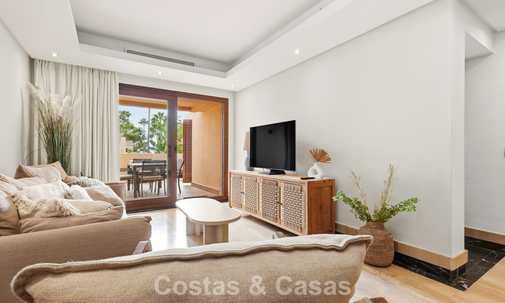 Modern penthouse te koop in een eerstelijnsstrandcomplex aan de New Golden Mile tussen Marbella en Estepona 805437