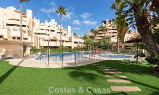 Modern penthouse te koop in een eerstelijnsstrandcomplex aan de New Golden Mile tussen Marbella en Estepona 805447 