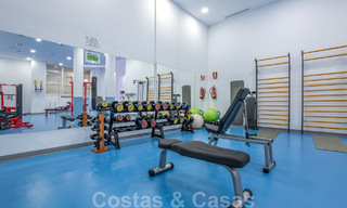 Modern penthouse te koop in een eerstelijnsstrandcomplex aan de New Golden Mile tussen Marbella en Estepona 805468 