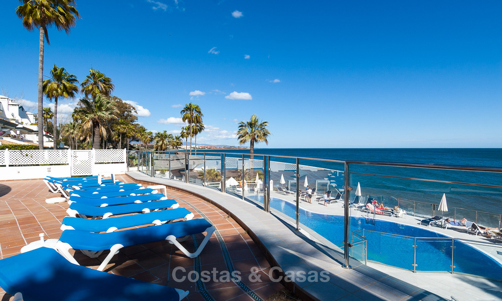 Appartementen te koop in Dominion Beach, een prestigieus eerstelijns strandcomplex, New Golden Mile, Marbella - Estepona 805365