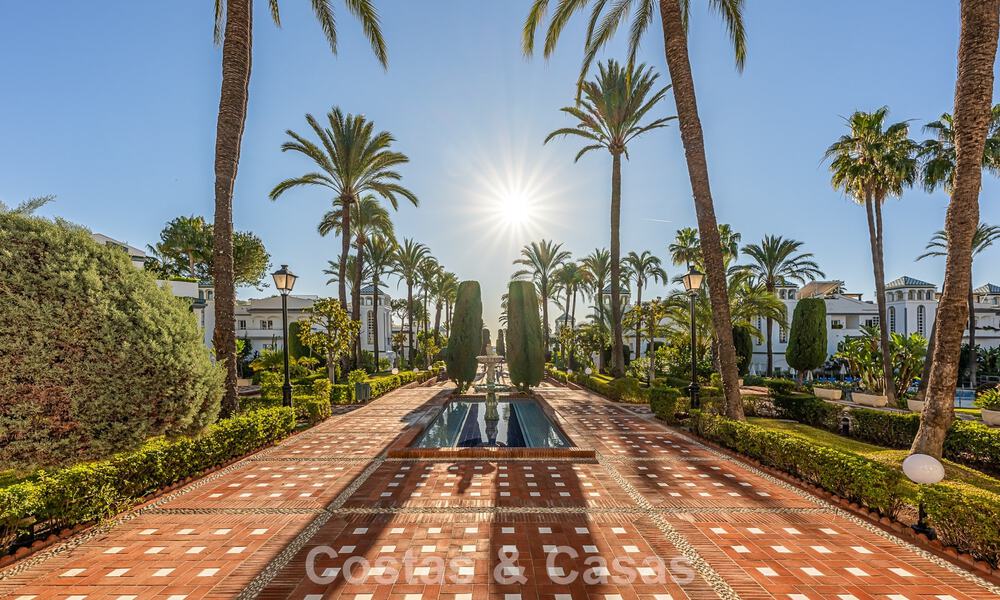 Appartementen te koop in Dominion Beach, een prestigieus eerstelijns strandcomplex, New Golden Mile, Marbella - Estepona 805369