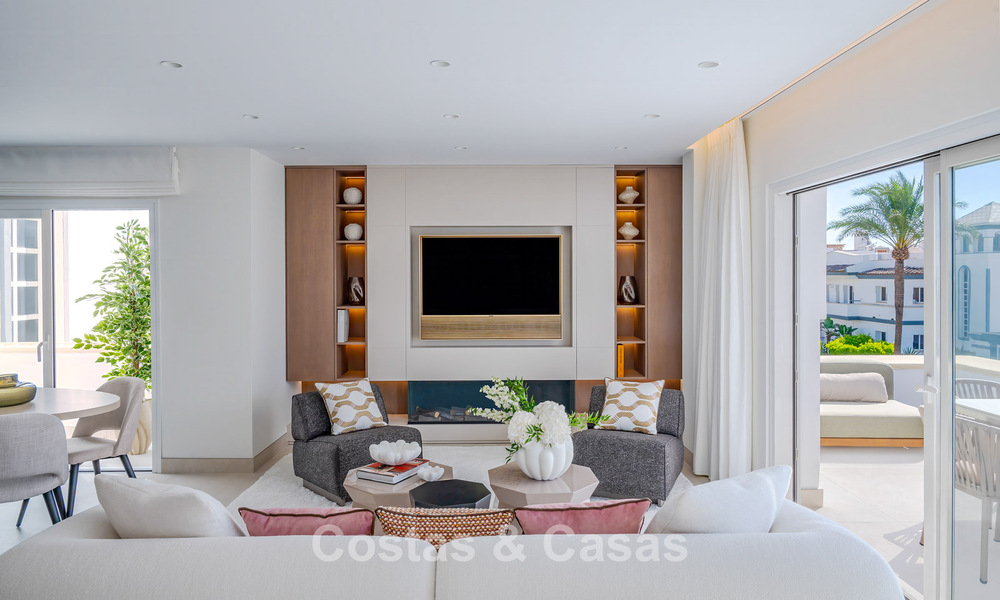 Prestigieus penthouse met formidabel terras te koop in een strandcomplex op de New Golden Mile, Marbella - Estepona 805107