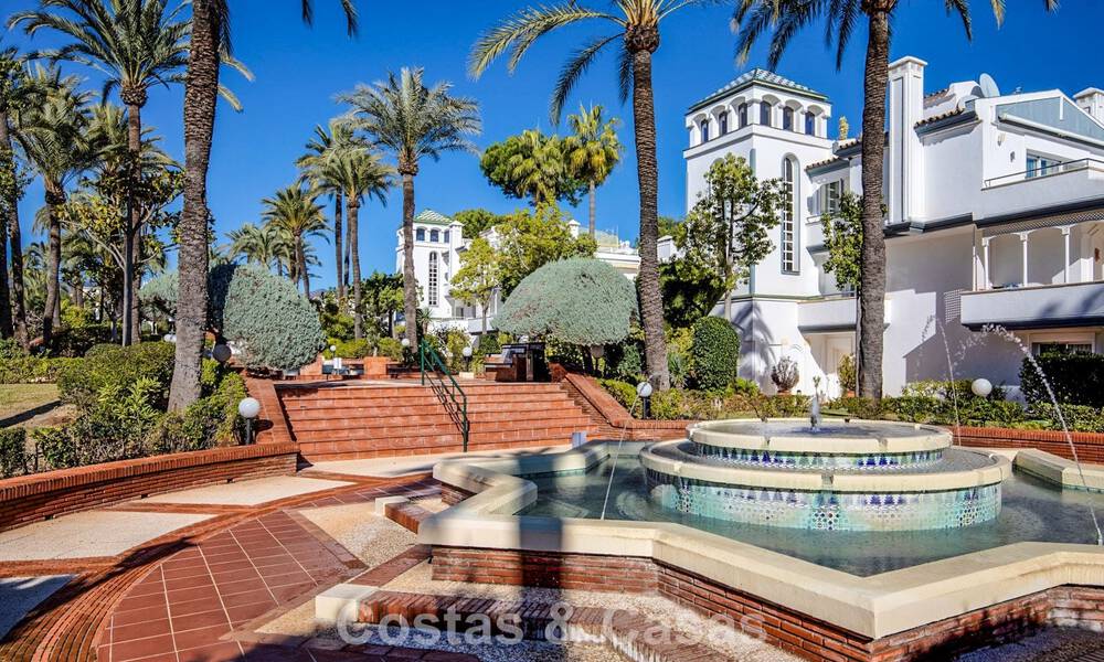 Prestigieus penthouse met formidabel terras te koop in een strandcomplex op de New Golden Mile, Marbella - Estepona 805122