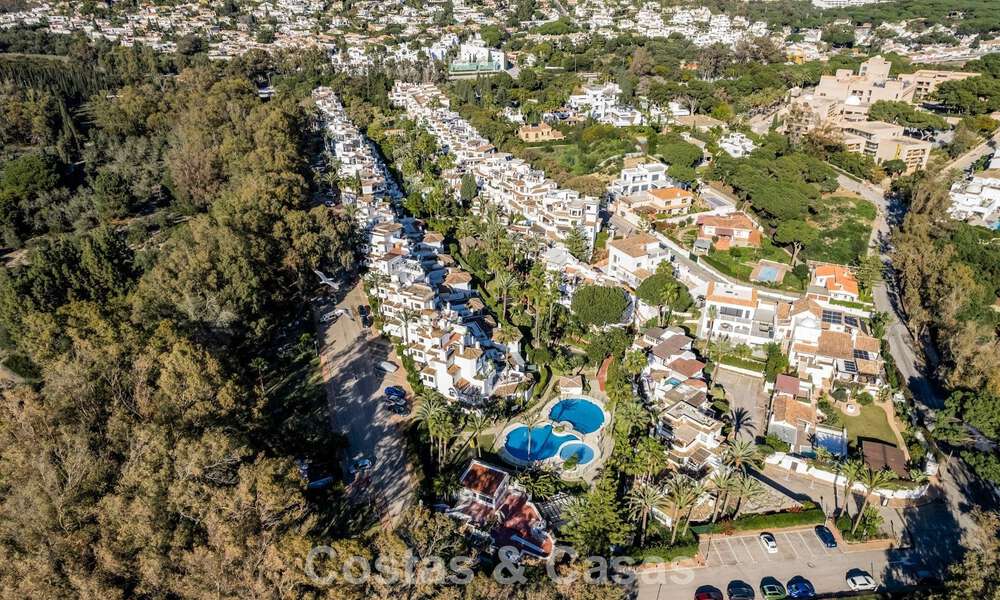 Appartementen te koop in een eerstelijns strandcomplex in Elviria, Oost-Marbella 805126