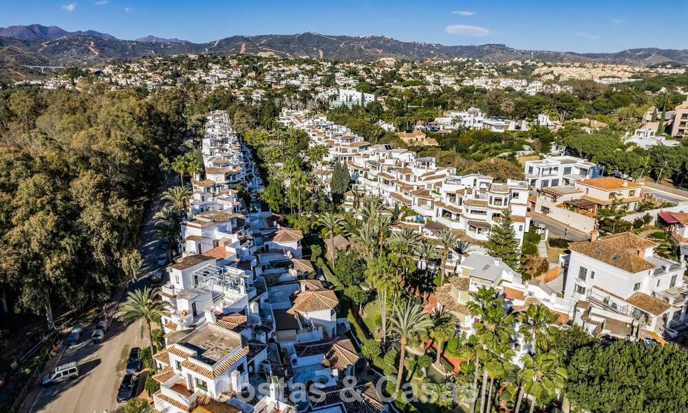Appartementen te koop in een eerstelijns strandcomplex in Elviria, Oost-Marbella 805128