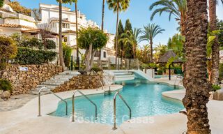 Appartementen te koop in een eerstelijns strandcomplex in Elviria, Oost-Marbella 805133 