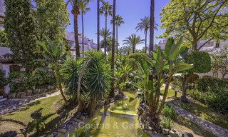 Appartementen te koop in een eerstelijns strandcomplex in Elviria, Oost-Marbella 805155 