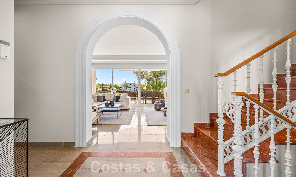 Royale, Mediterrane luxevilla te koop aan de golfbaan in La Quinta, Marbella - Benahavis 805549