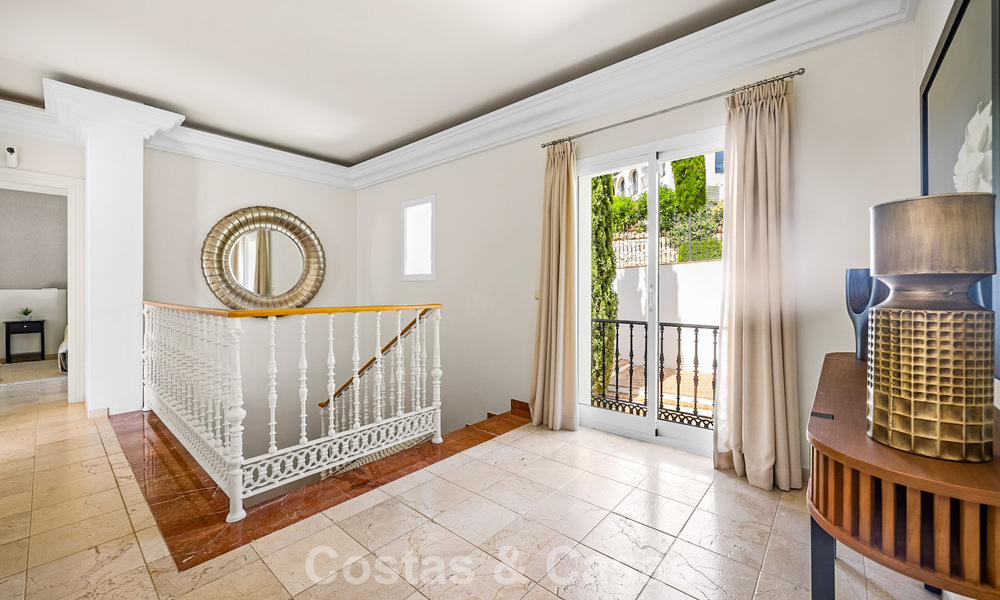 Royale, Mediterrane luxevilla te koop aan de golfbaan in La Quinta, Marbella - Benahavis 805550