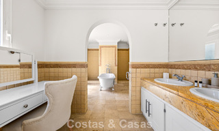 Royale, Mediterrane luxevilla te koop aan de golfbaan in La Quinta, Marbella - Benahavis 805557 