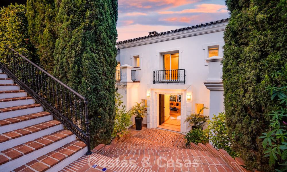 Royale, Mediterrane luxevilla te koop aan de golfbaan in La Quinta, Marbella - Benahavis 805565