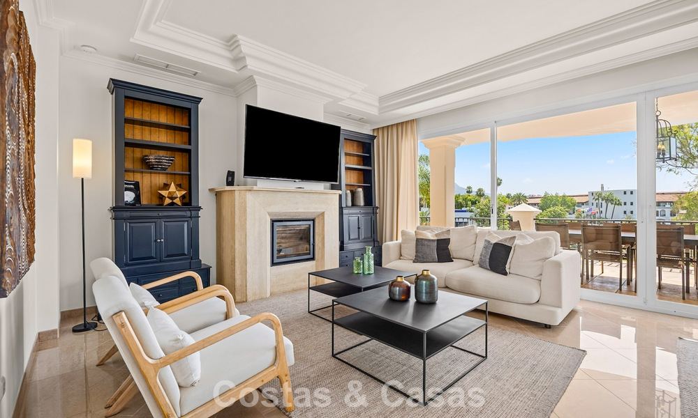 Royale, Mediterrane luxevilla te koop aan de golfbaan in La Quinta, Marbella - Benahavis 805576