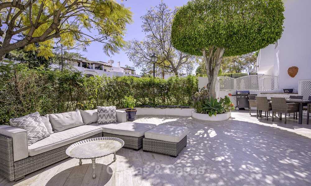 Appartementen te koop in “Golden Beach” een eerstelijns strandcomplex in Elviria, Oost-Marbella 805274