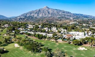 Huizen te koop in “Peña Blanca”, een 24u beveiligde urbanisatie omgeven door de Aloha golfbaan in Nueva Andalucía, Marbella 805202 