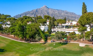 Huizen te koop in “Peña Blanca”, een 24u beveiligde urbanisatie omgeven door de Aloha golfbaan in Nueva Andalucía, Marbella 805204 