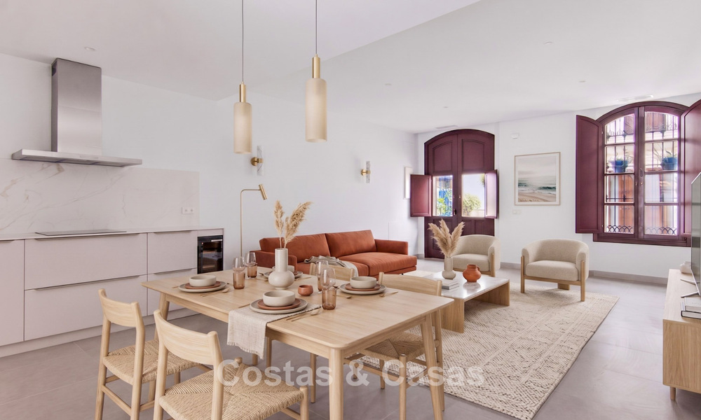 5 exclusieve geschakelde woningen te koop in het charmant oud-centrum van Estepona 805622