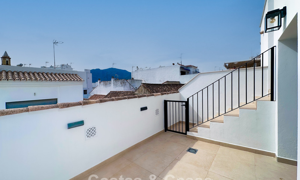 5 exclusieve geschakelde woningen te koop in het charmant oud-centrum van Estepona 805627