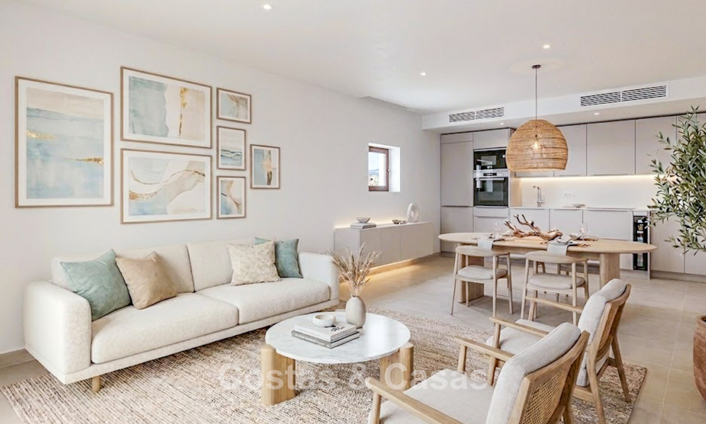 5 exclusieve geschakelde woningen te koop in het charmant oud-centrum van Estepona 805683